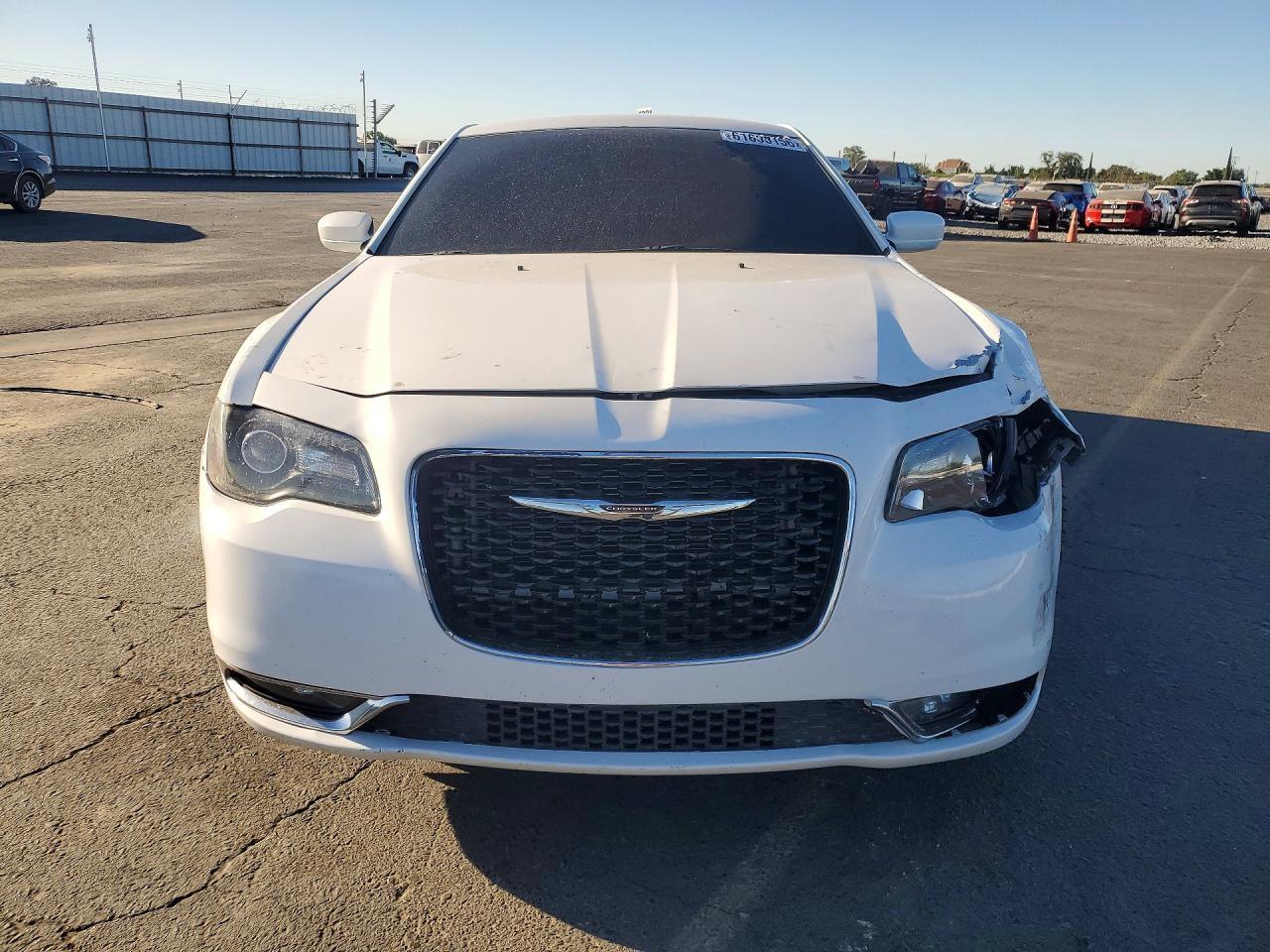 2019 Chrysler 300, S