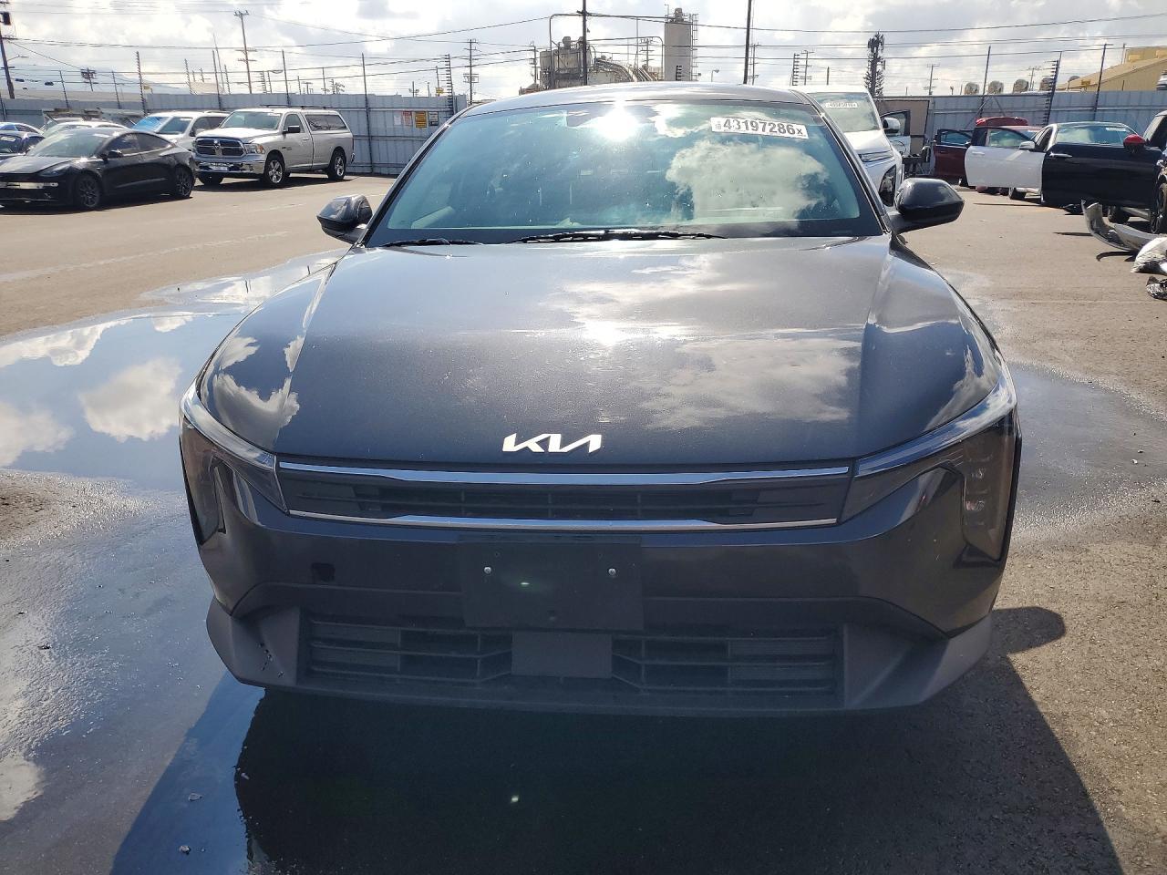 2025 KIA K4, Lxs