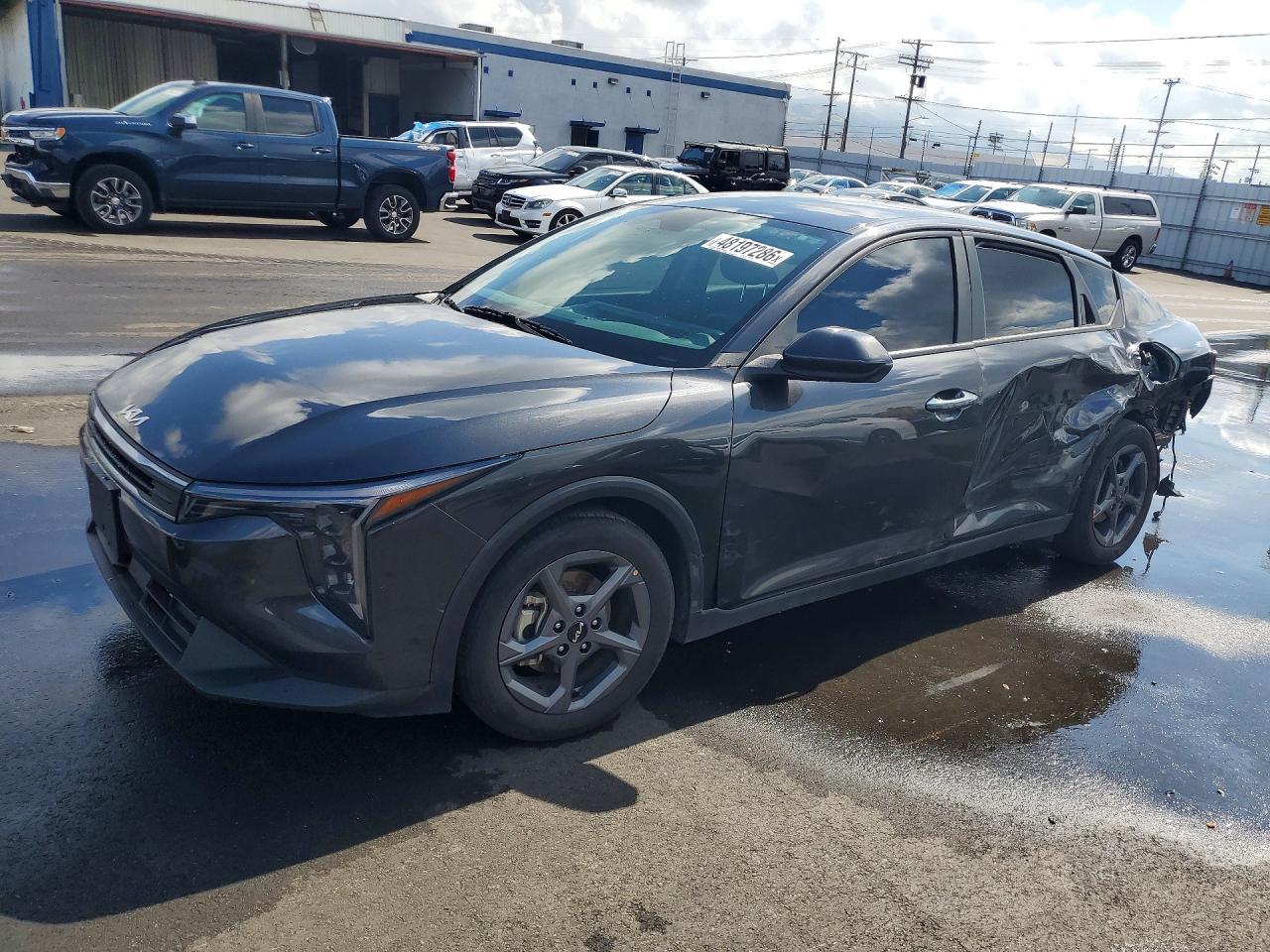 2025 KIA K4, Lxs