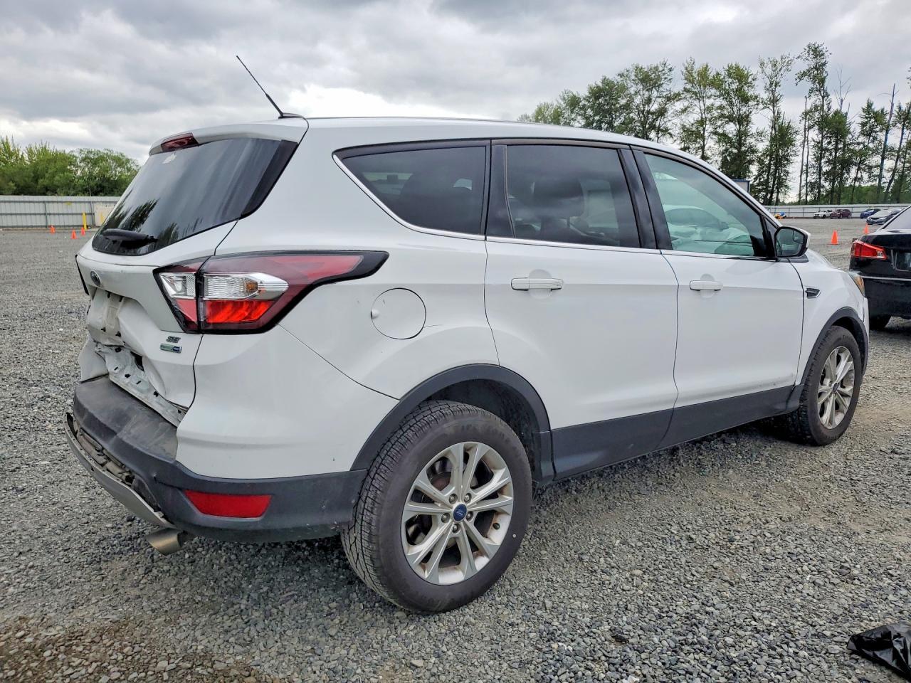 2017 Ford Escape, SE