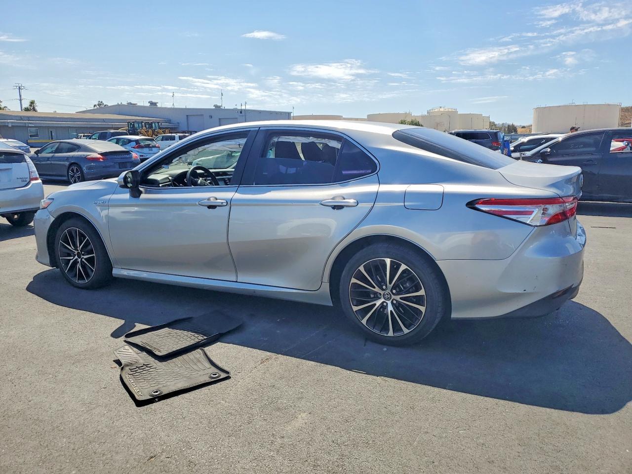 2018 Toyota Camry, LE