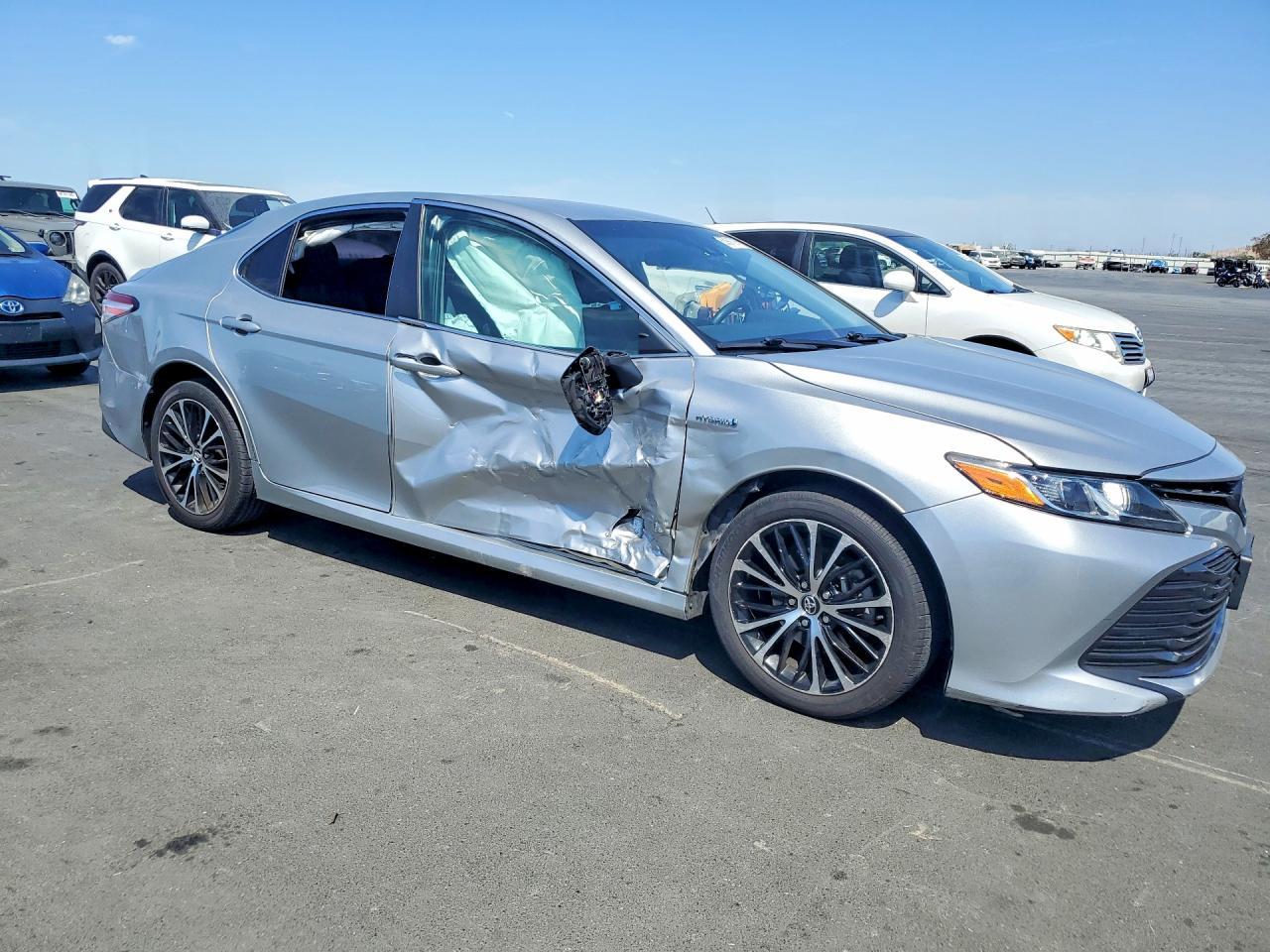 2018 Toyota Camry, LE