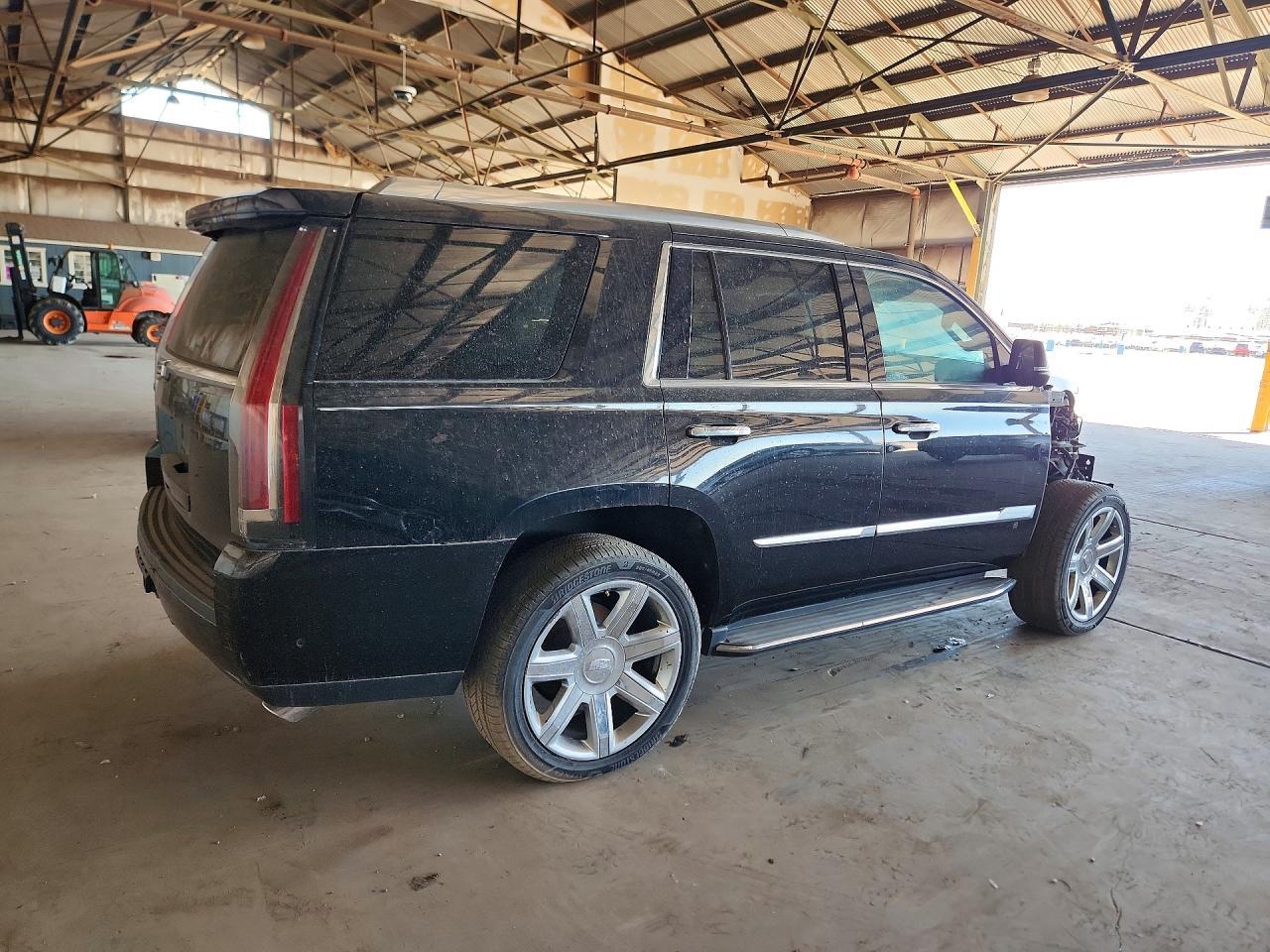 2019 Cadillac Escalade, Luxury