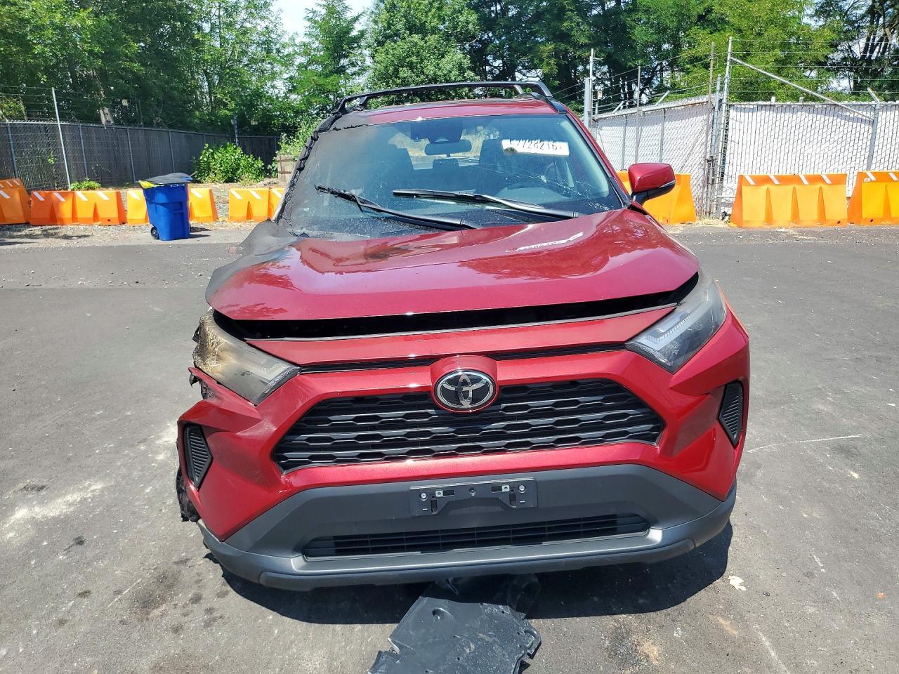 2025 Toyota RAV4, Xle