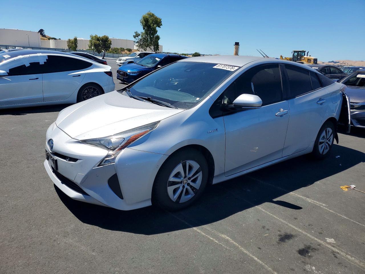 2017 Toyota Prius, Two