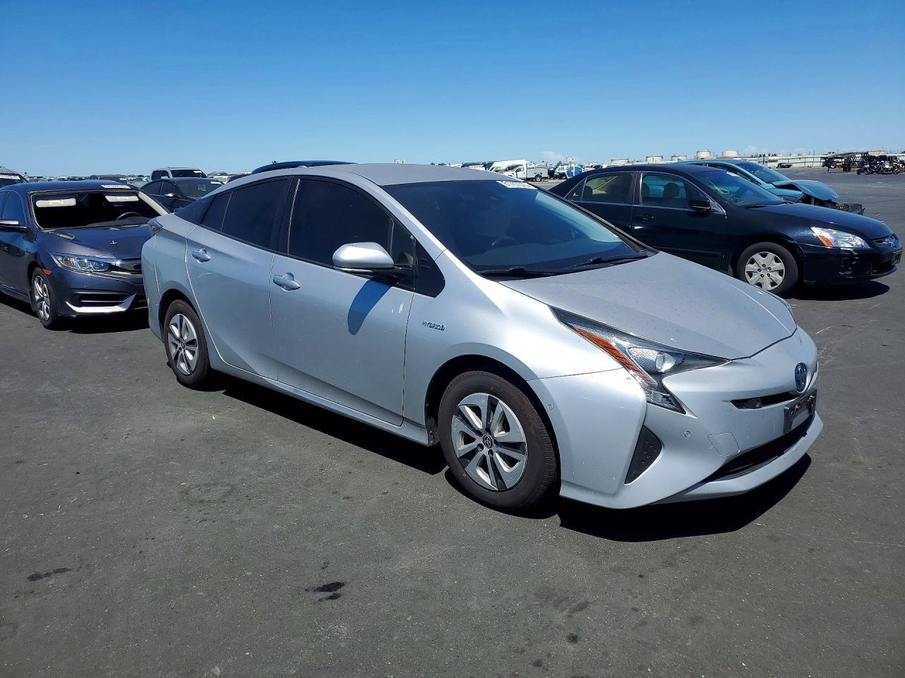 2017 Toyota Prius, Two