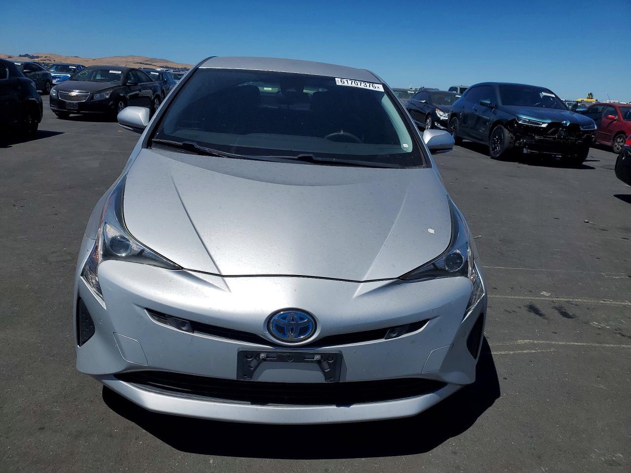 2017 Toyota Prius, Two