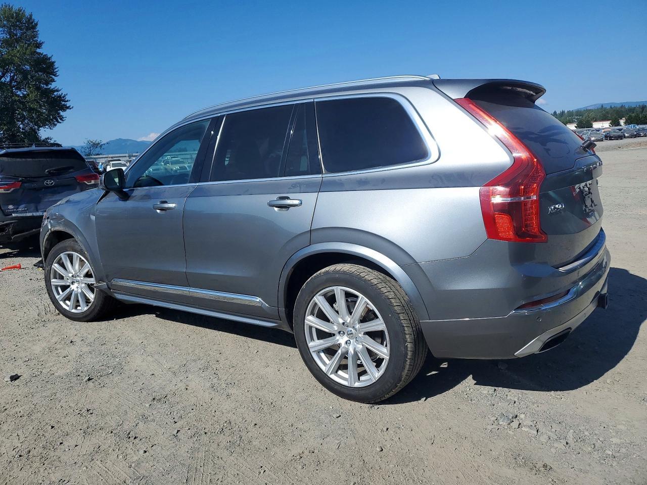 2016 Volvo XC90, T6