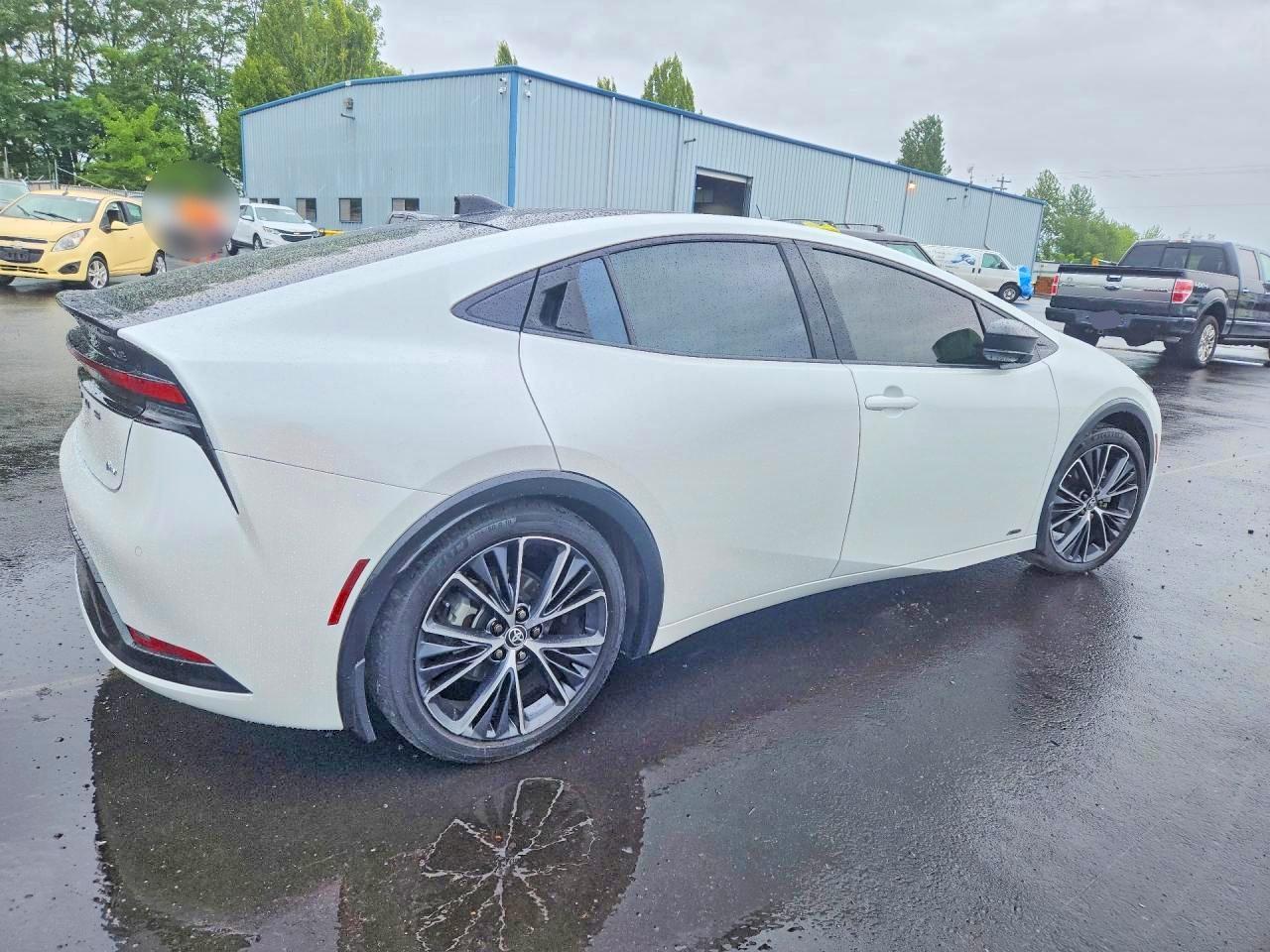 2024 Toyota Prius, Xle