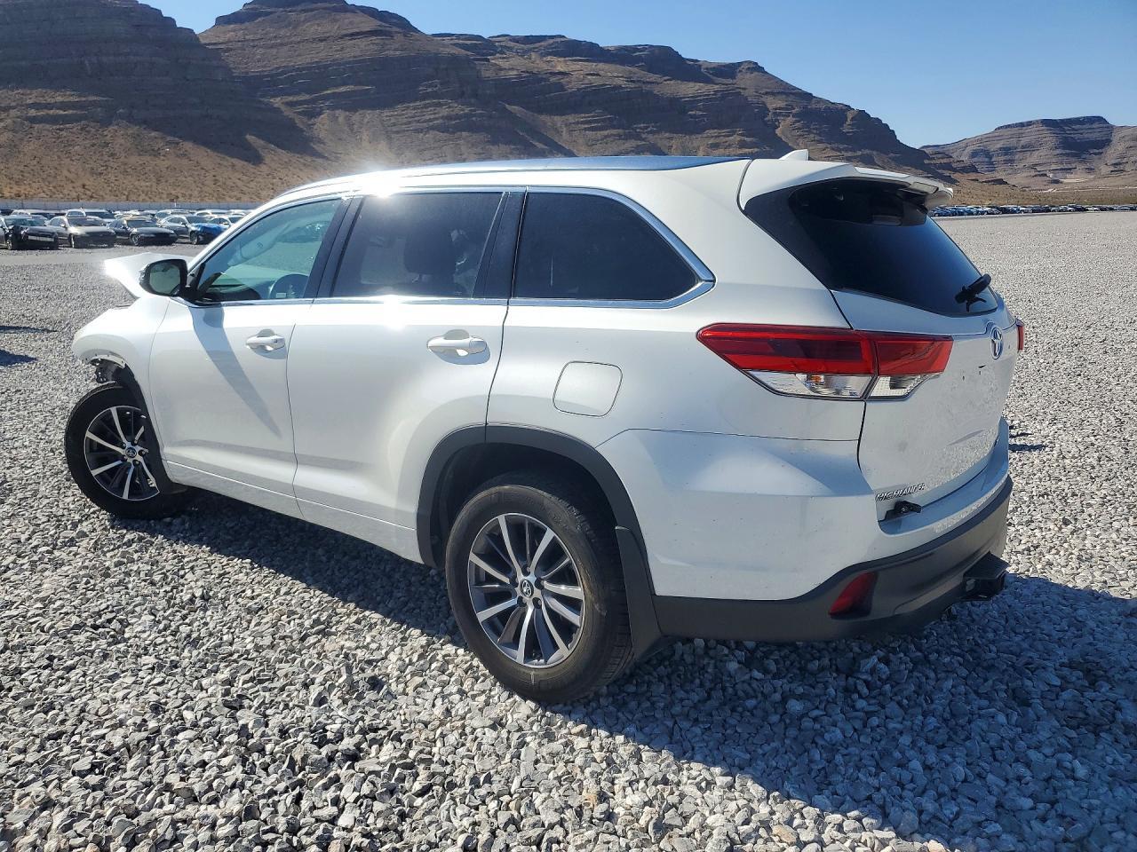 2017 Toyota Highlander, Xle