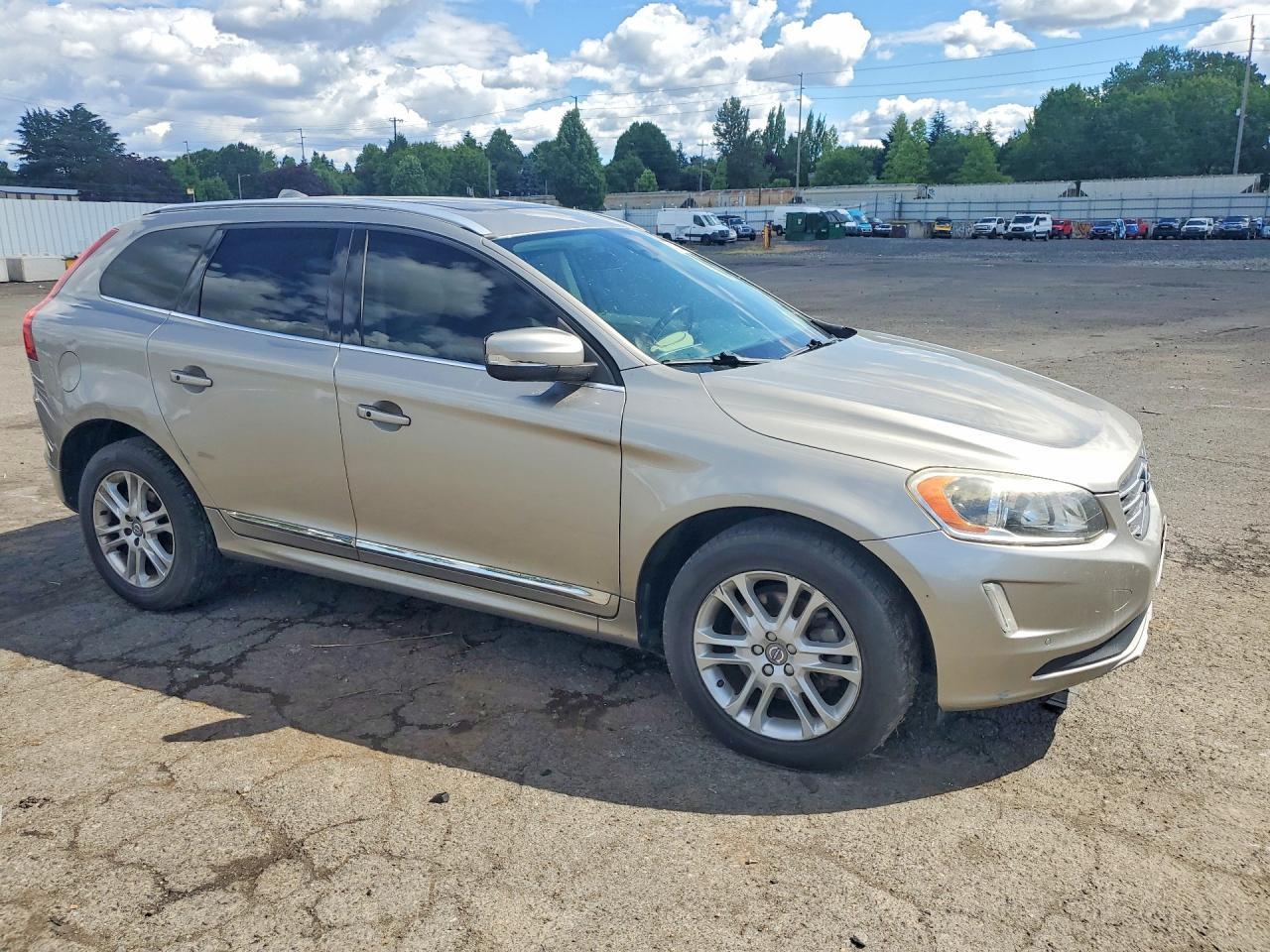 2016 Volvo XC60, T5 Premier