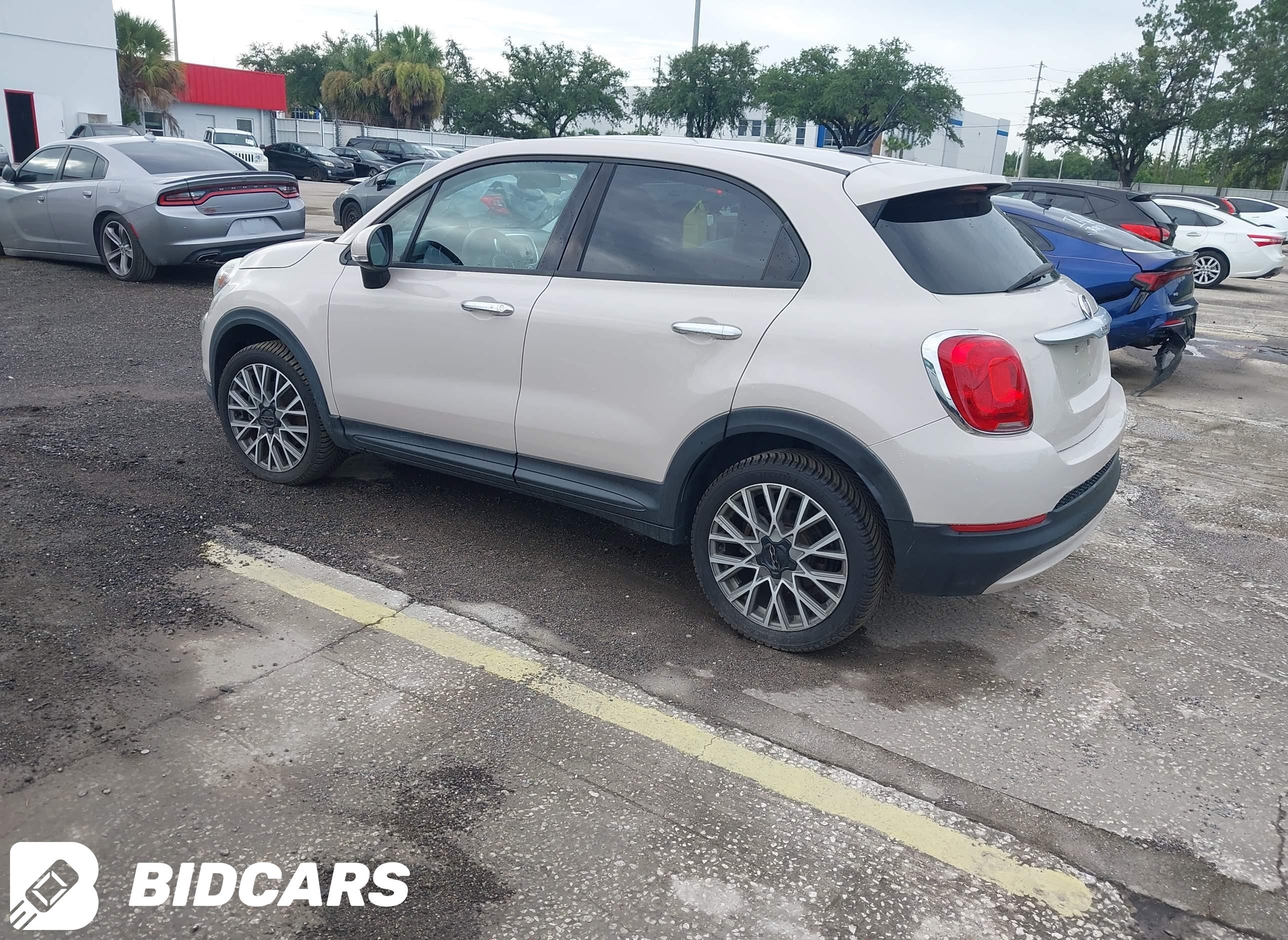 2016 Fiat 500X, Trekking
