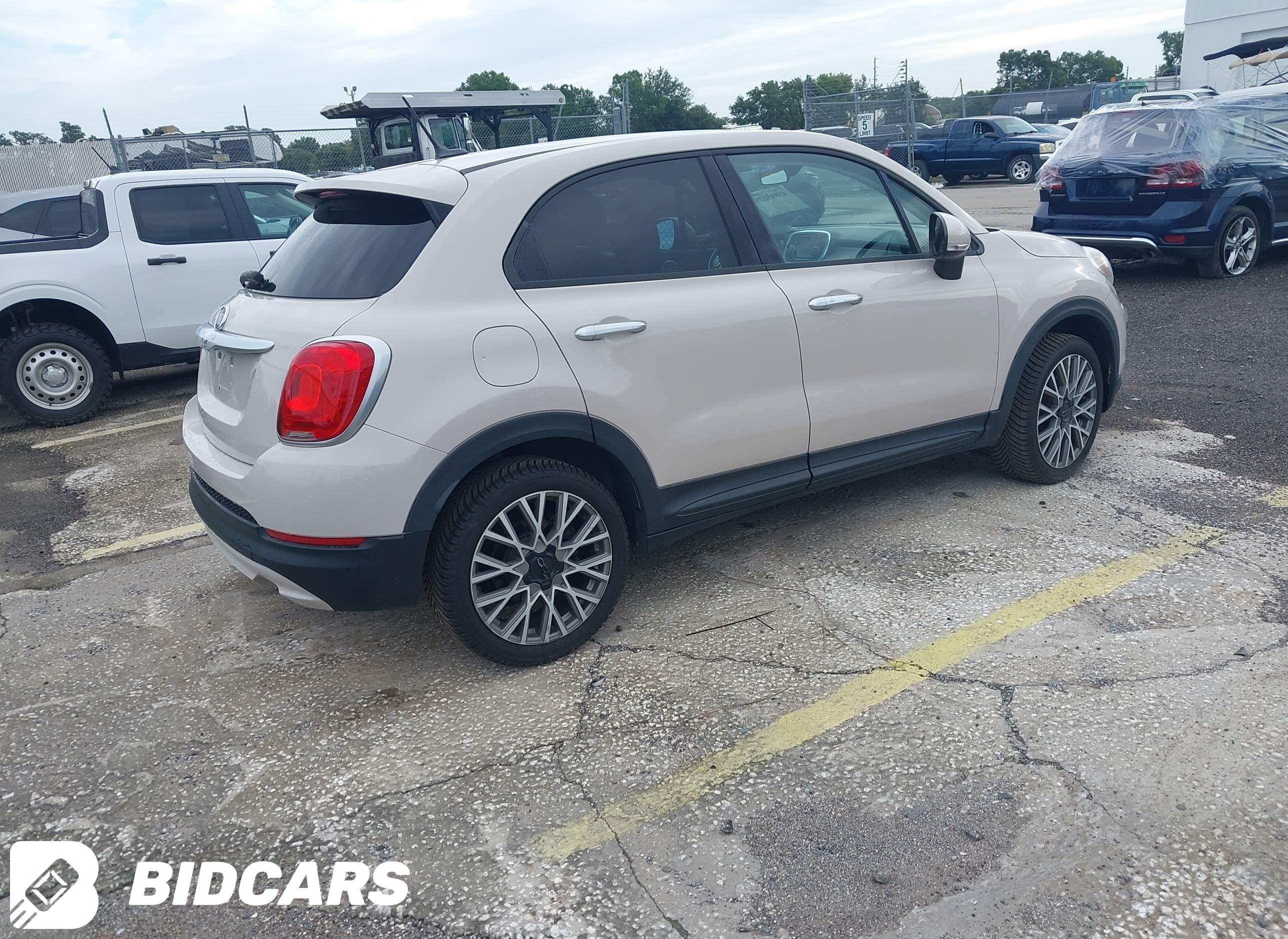 2016 Fiat 500X, Trekking