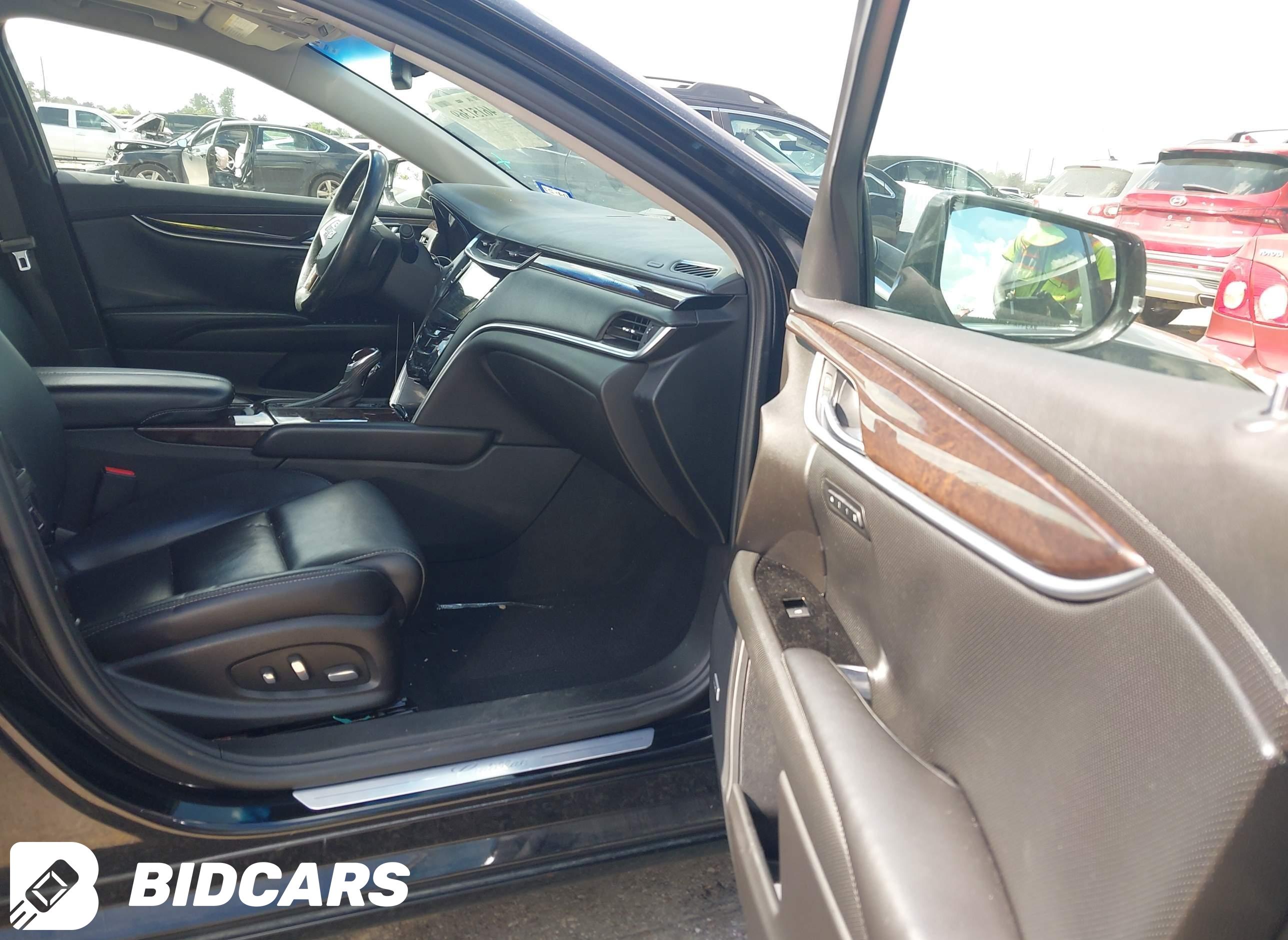 2016 Cadillac XTS, Luxury Col...