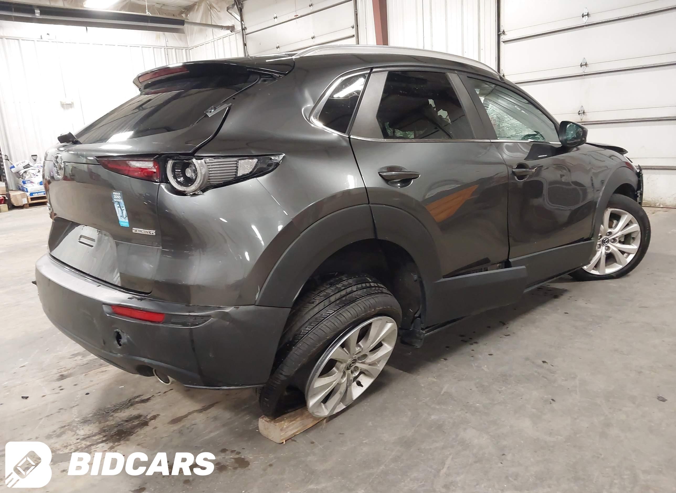2022 Mazda CX-30, Select
