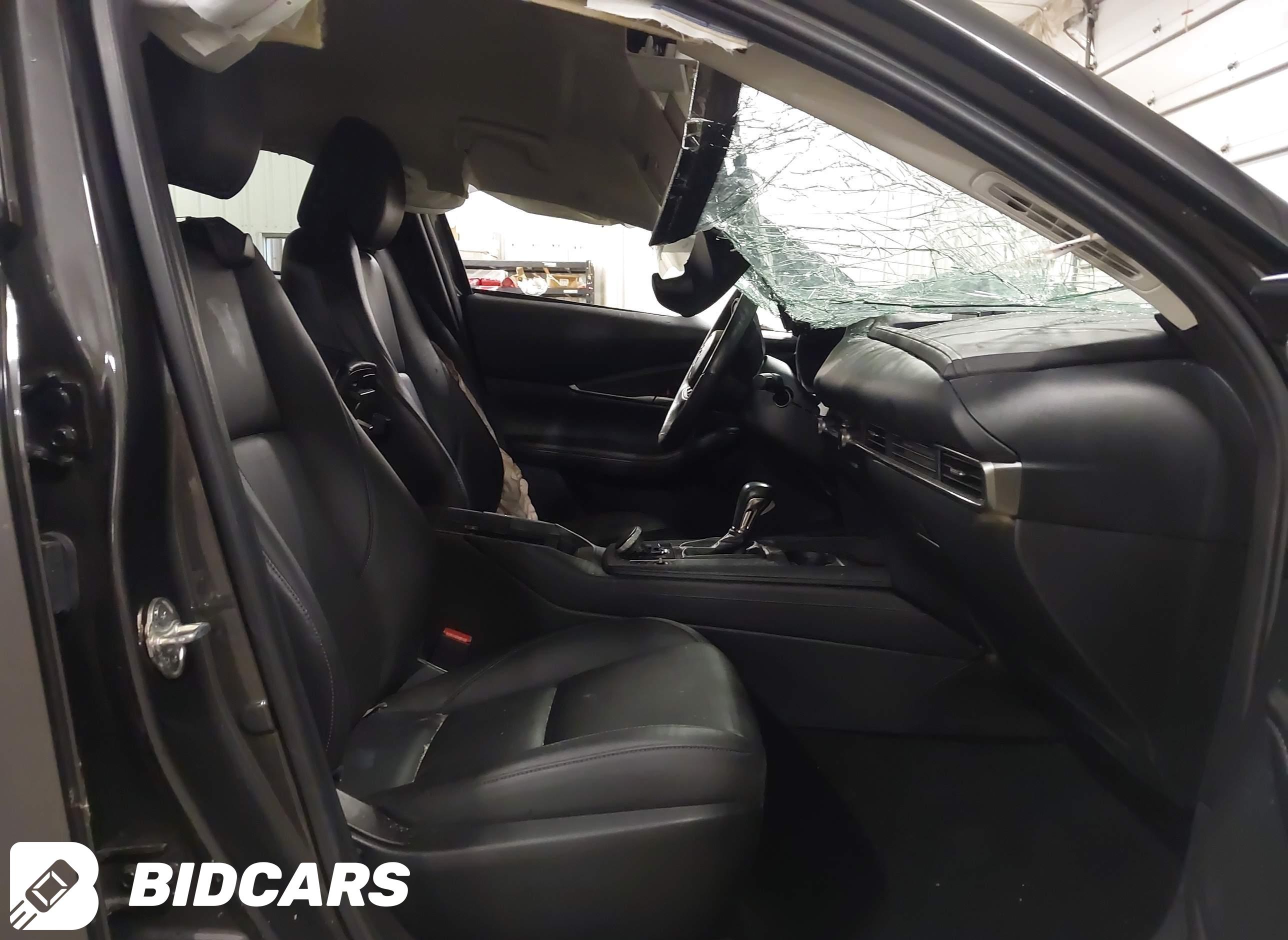 2022 Mazda CX-30, Select