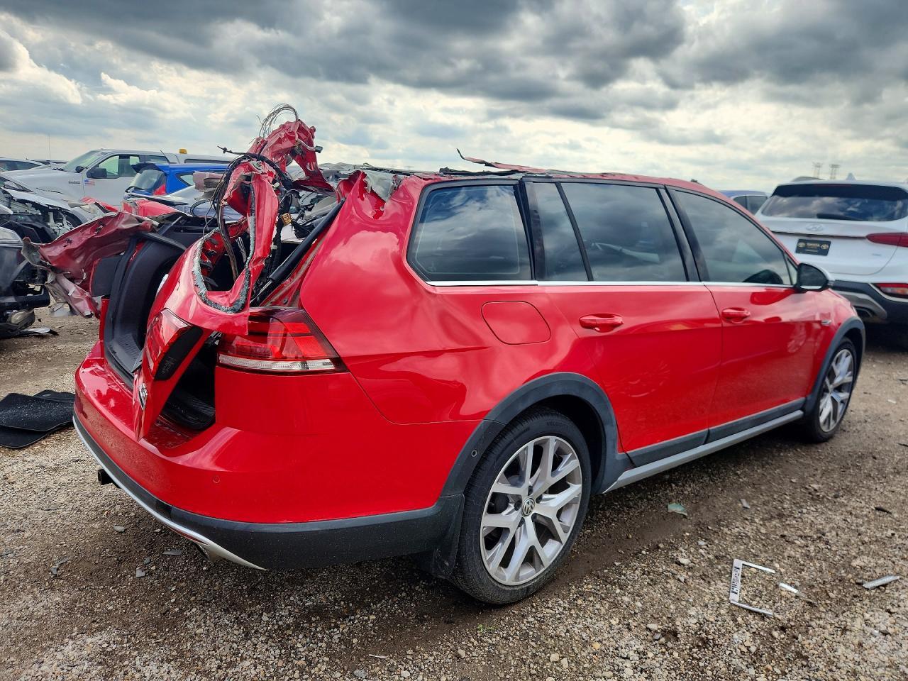 2018 Volkswagen Golf, S