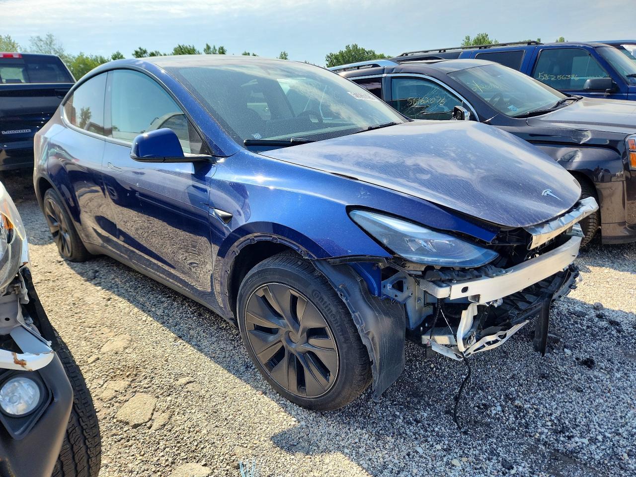 2025 Tesla MODEL Y