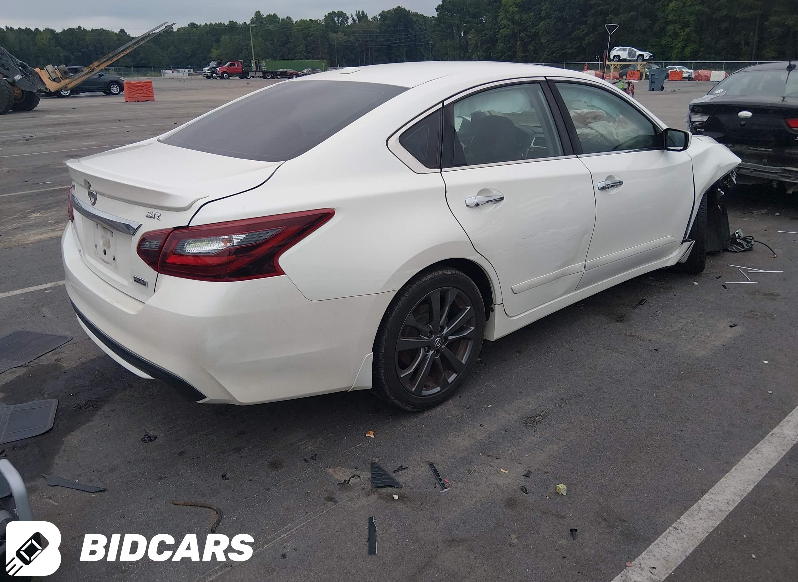 2018 Nissan Altima, 2.5 SR