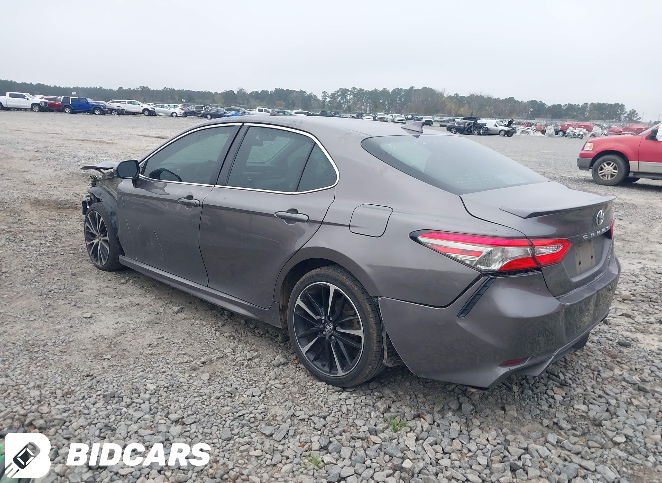 2019 Toyota Camry, SE