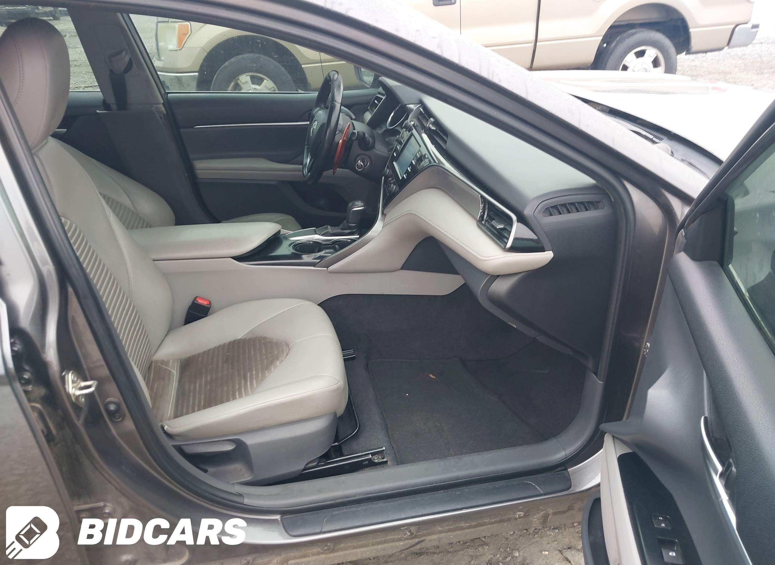 2019 Toyota Camry, SE