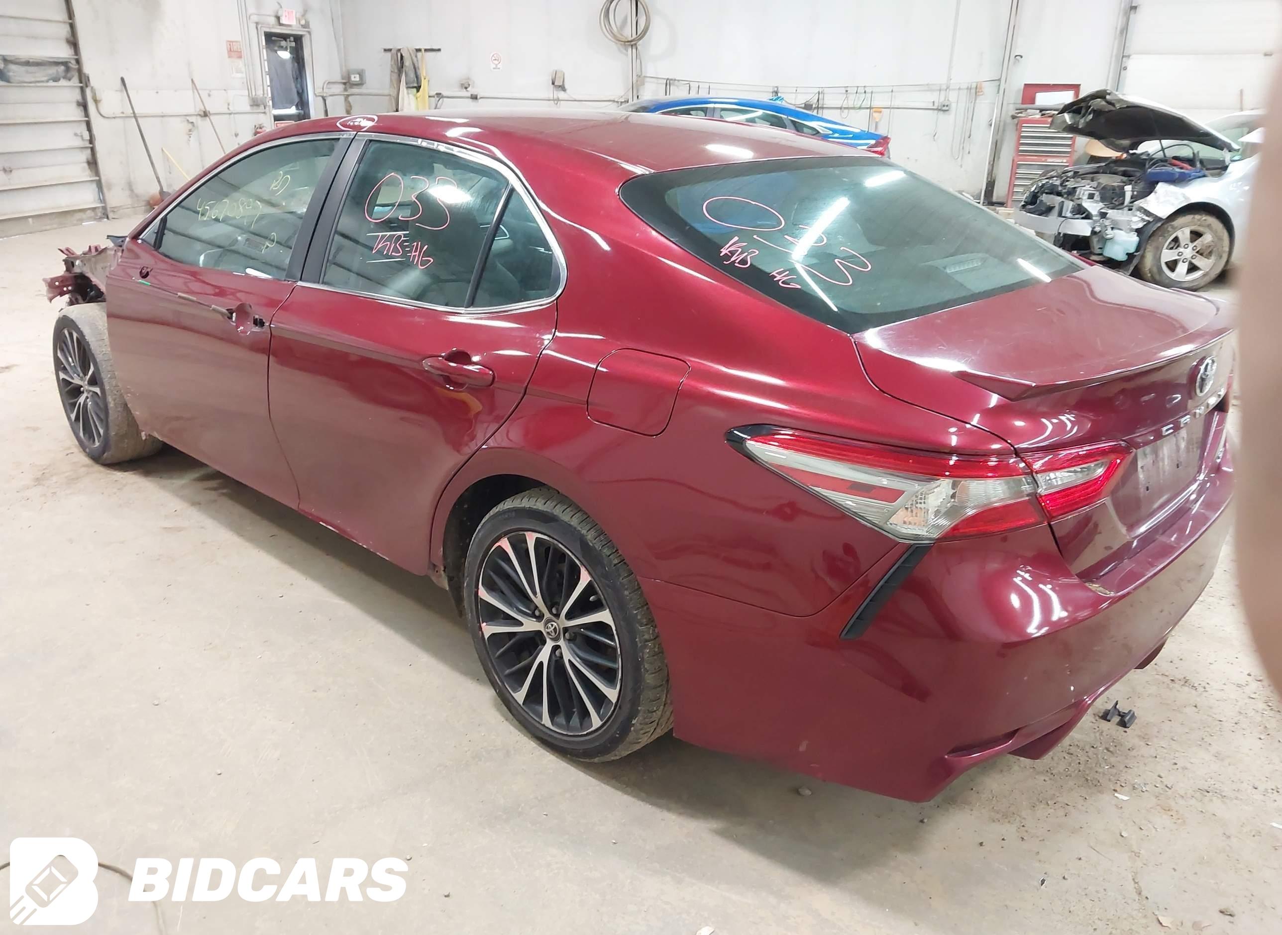 2018 Toyota Camry, SE