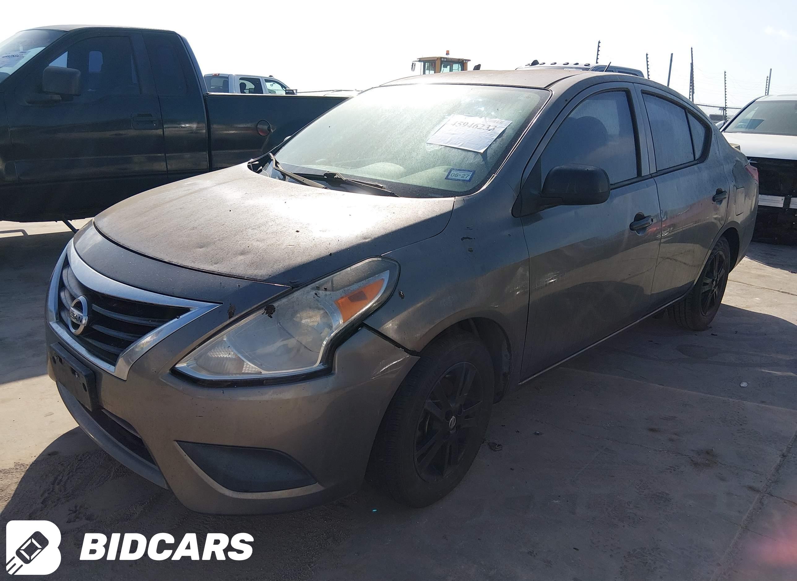 2015 Nissan Versa, 1.6 S+