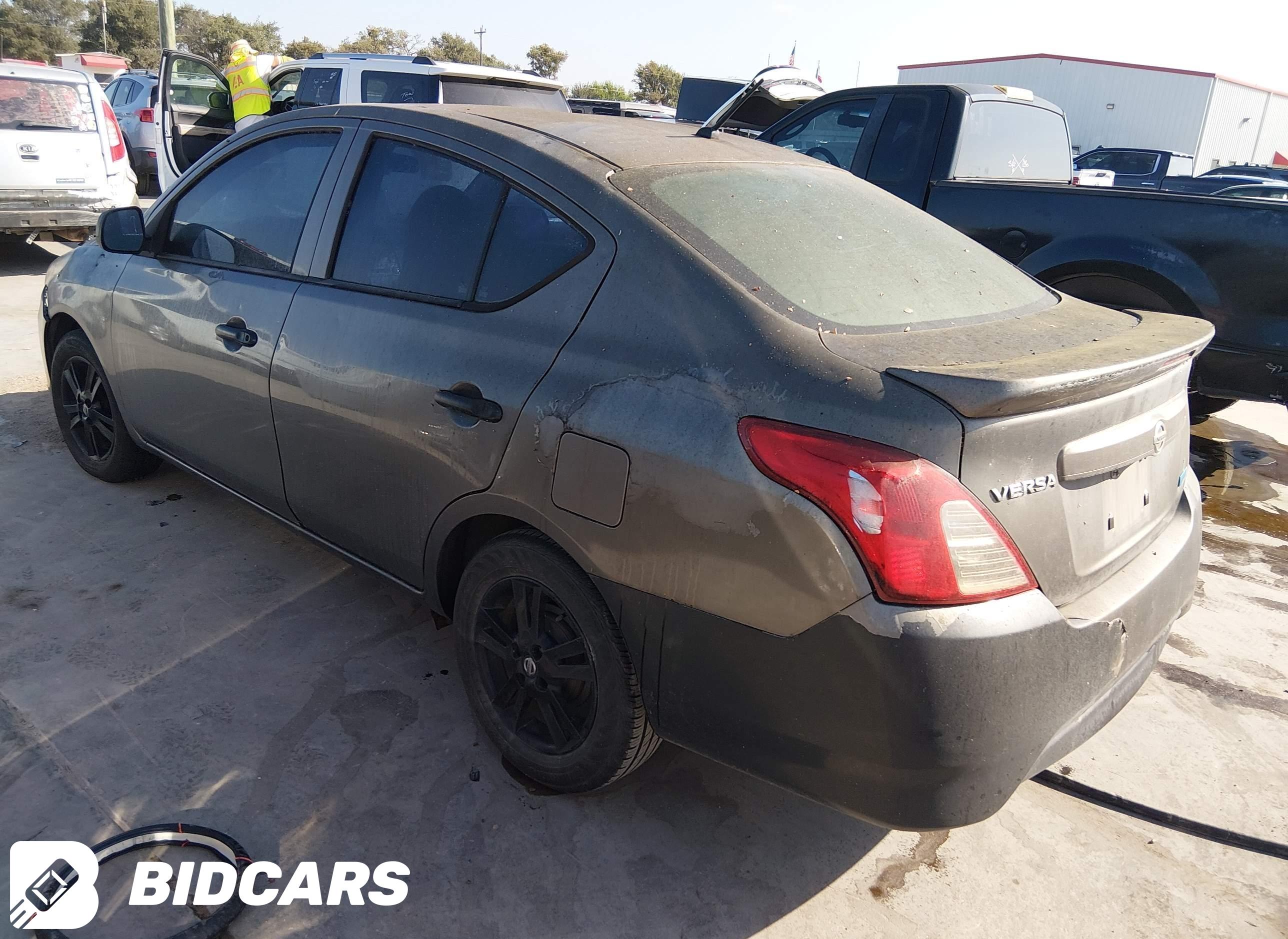 2015 Nissan Versa, 1.6 S+