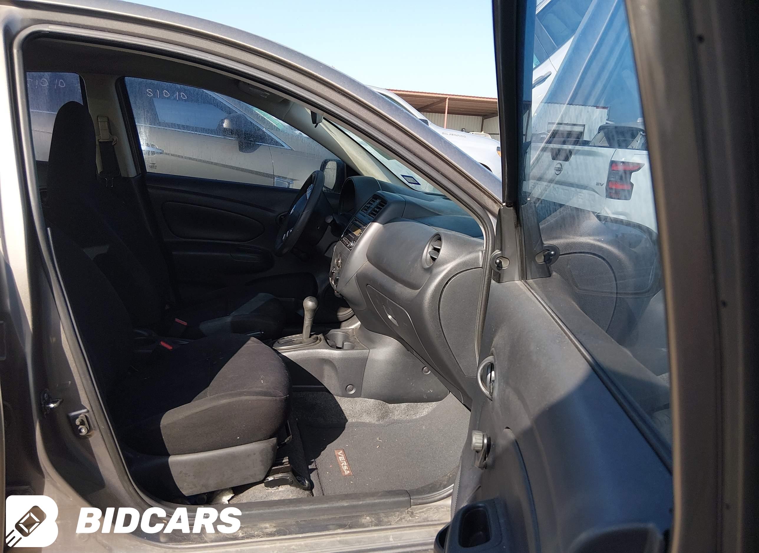 2015 Nissan Versa, 1.6 S+