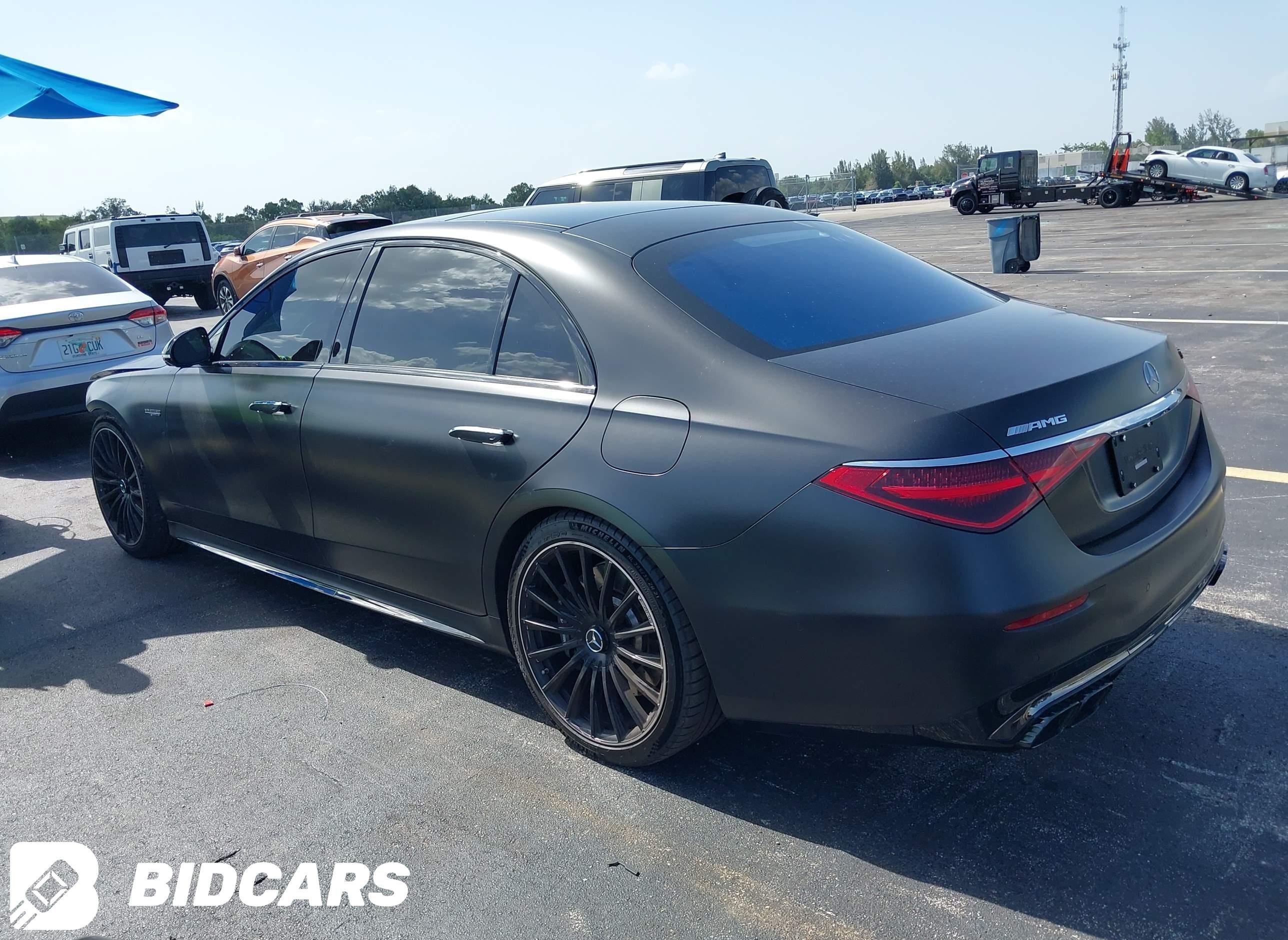 2025 Mercedes-Benz Amg S 63 E...