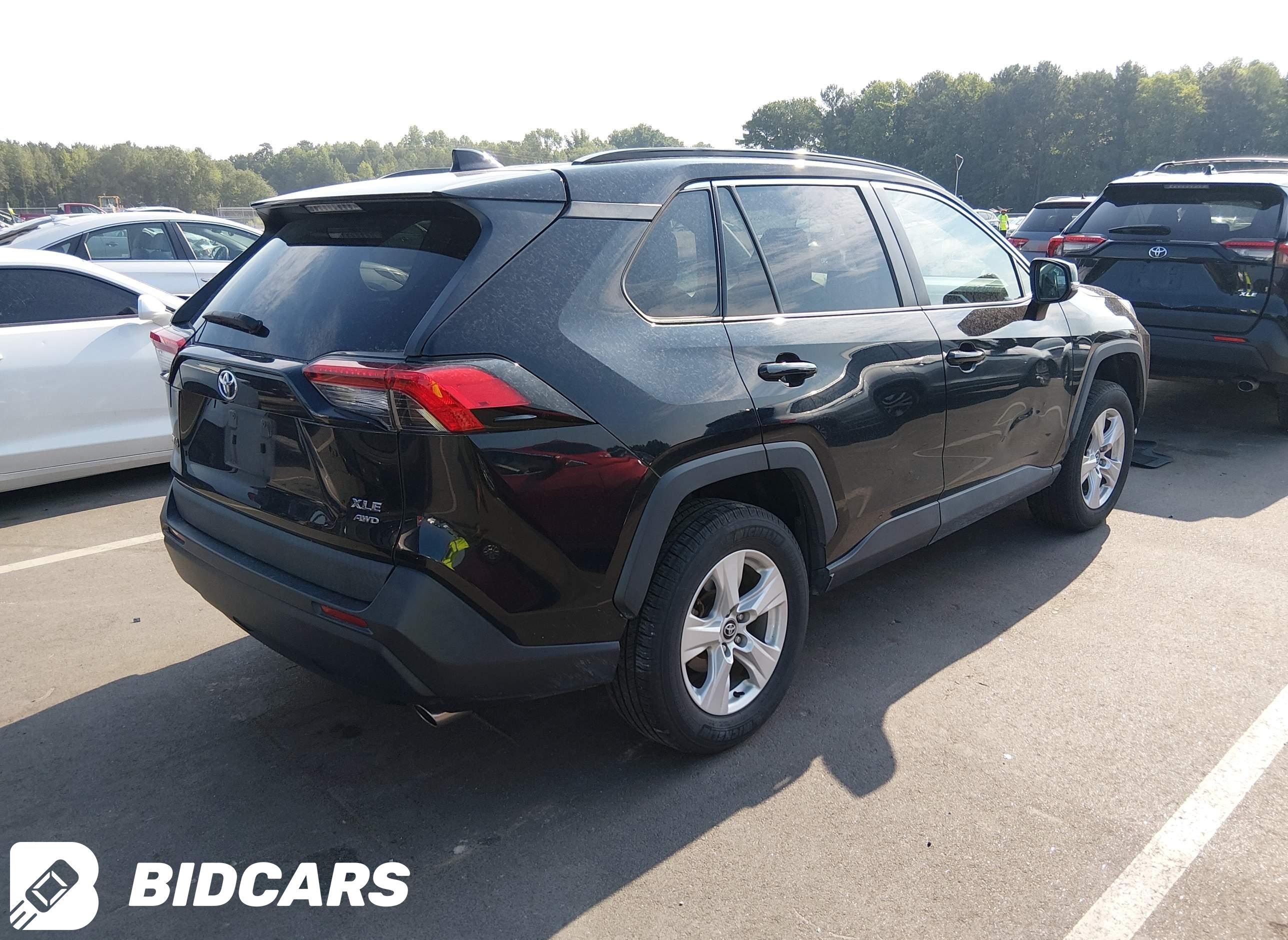 2020 Toyota RAV4, Xle
