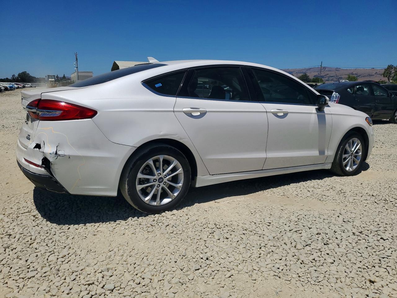 2020 Ford Fusion, SE