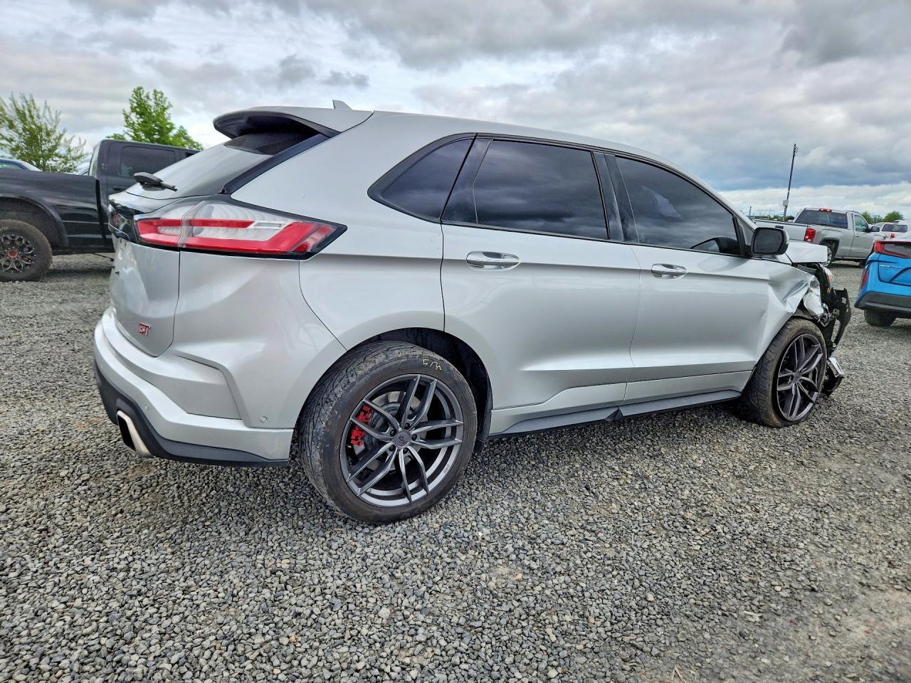 2019 Ford Edge, ST