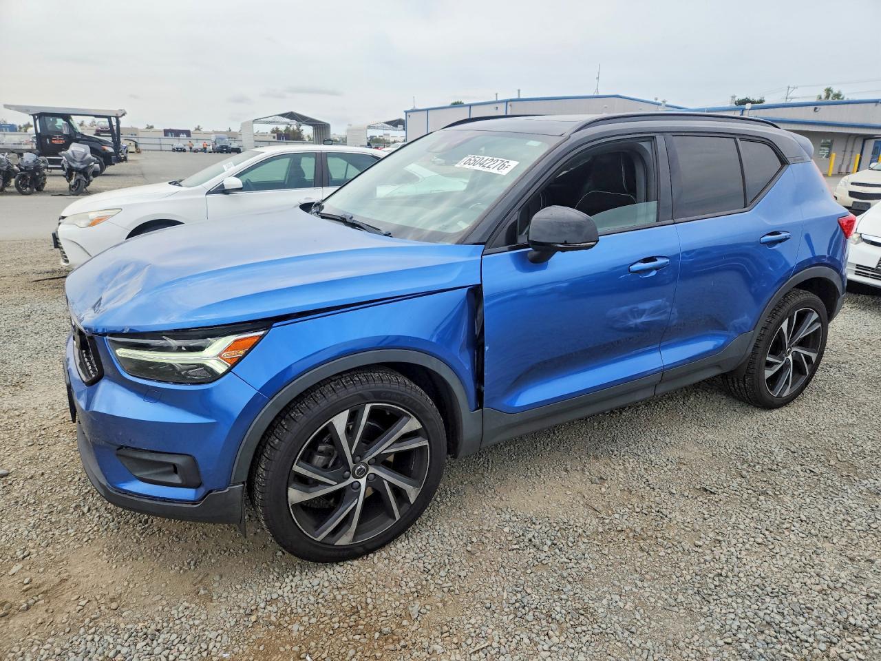 2020 Volvo XC40, T4 R-Design