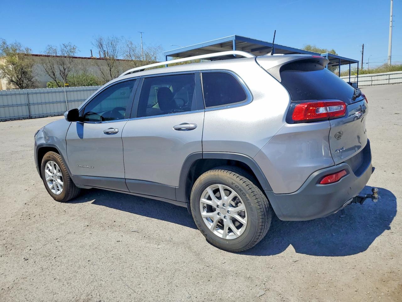2017 Jeep Cherokee, Latitude