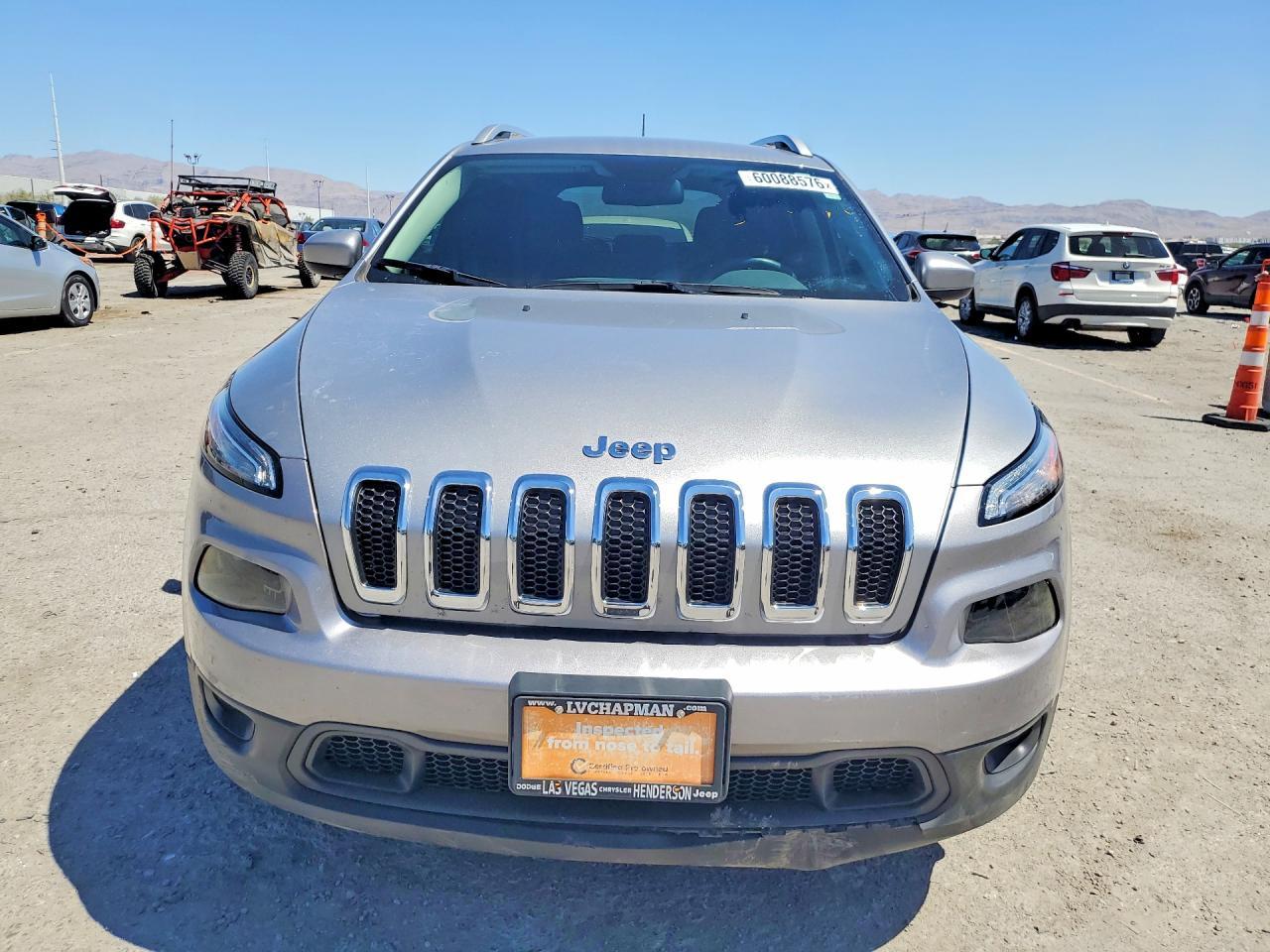 2017 Jeep Cherokee, Latitude