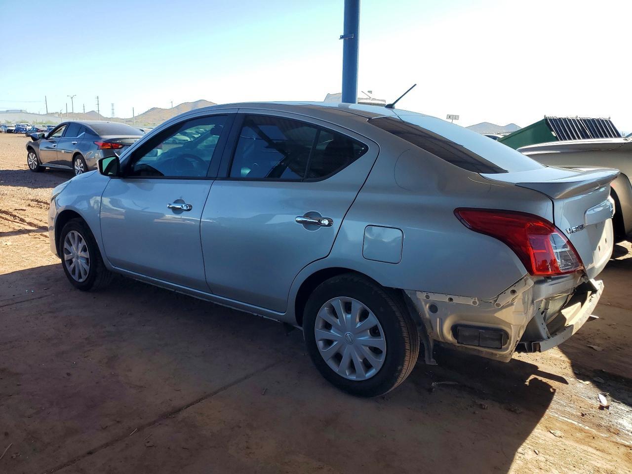 2018 Nissan Versa, SV