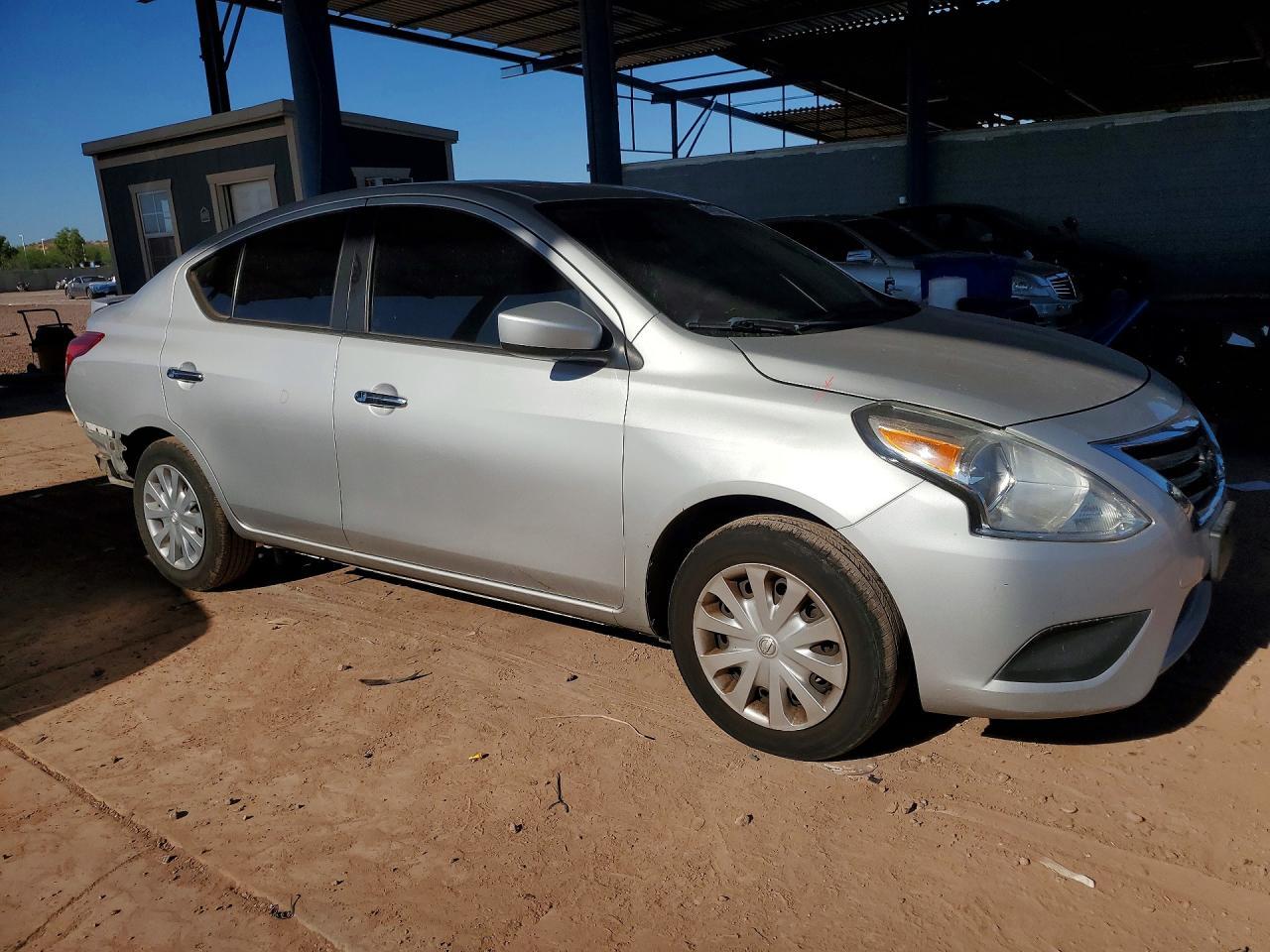 2018 Nissan Versa, SV