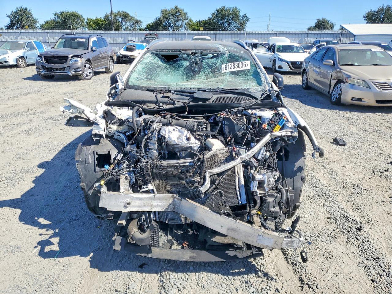 2018 Infiniti QX30, Essential