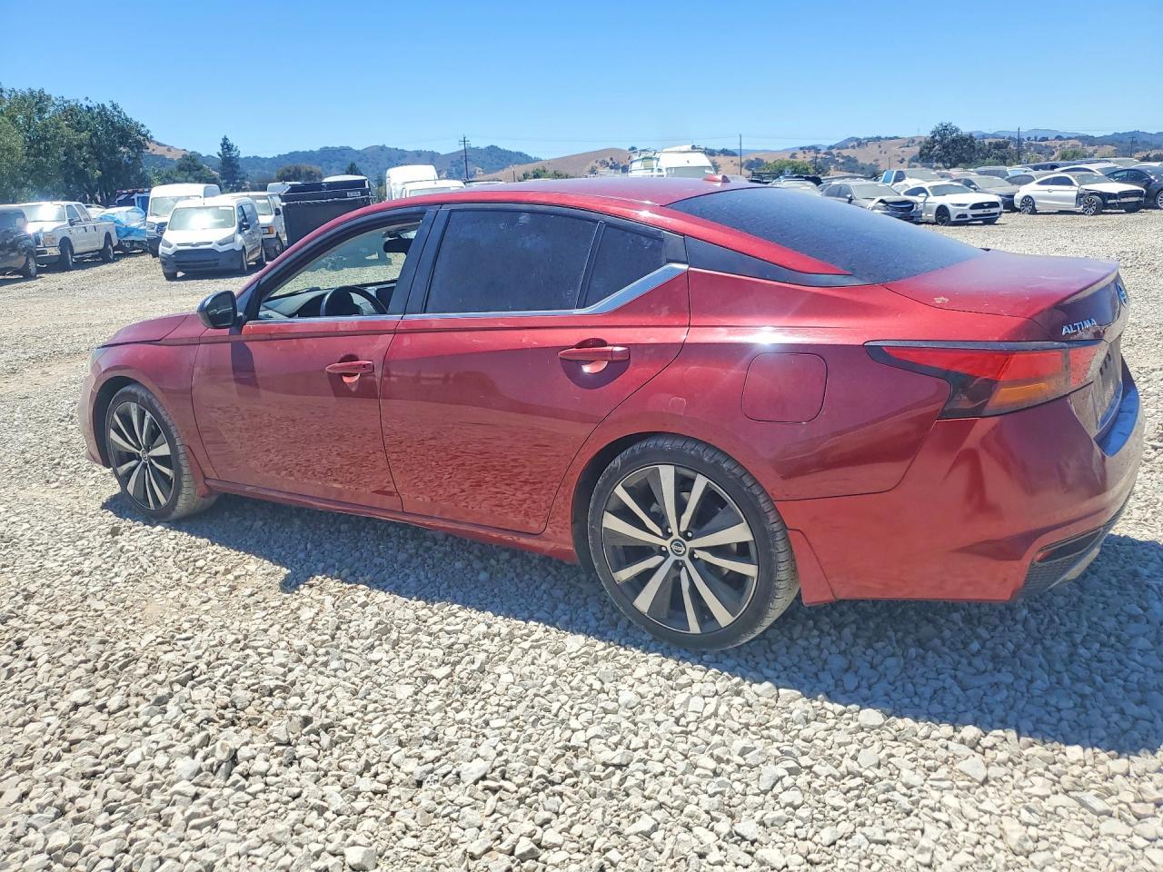 2021 Nissan Altima, SR