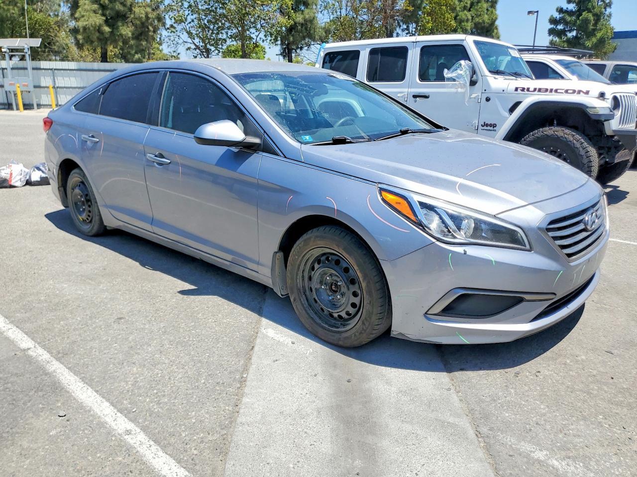 2016 Hyundai Sonata, SE