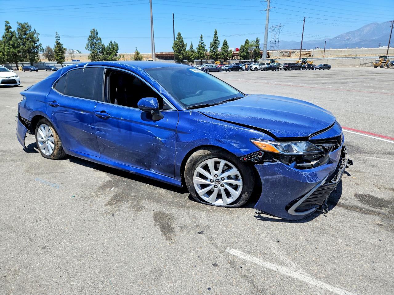 2024 Toyota Camry, LE