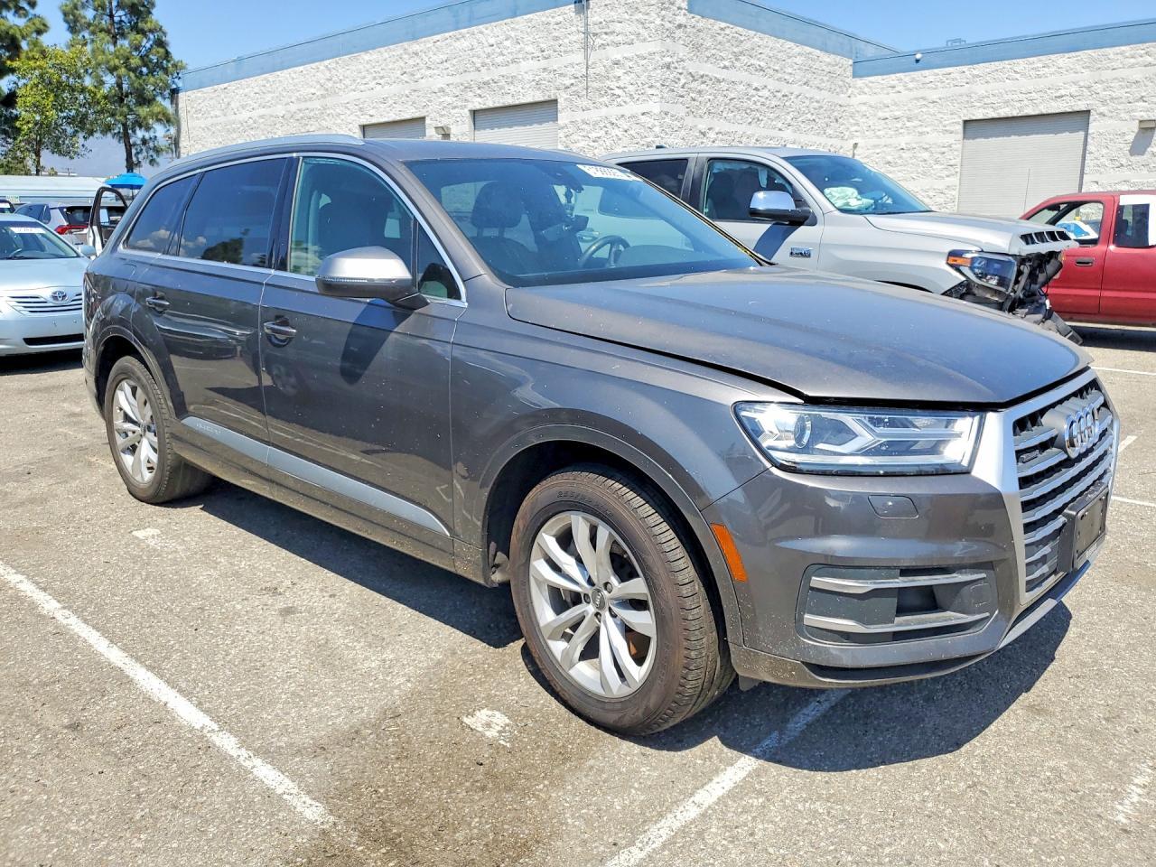 2019 Audi Q7, Premium