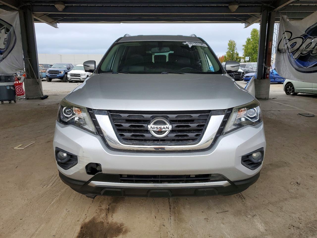 2020 Nissan Pathfinder, SL