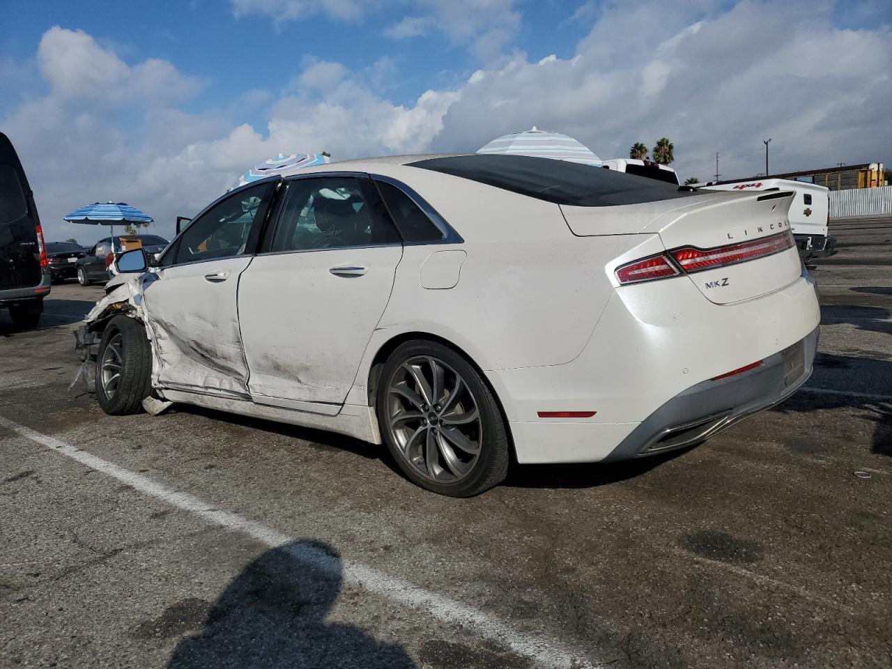 2018 Lincoln MKZ, Reserve