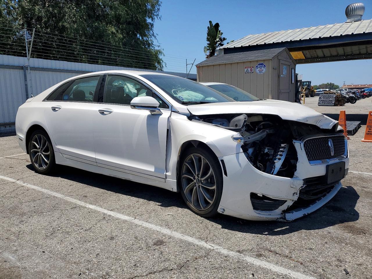 2018 Lincoln MKZ, Reserve