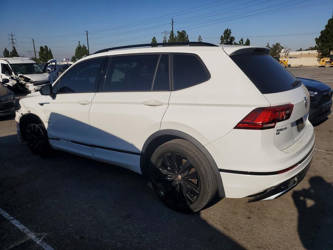 2021 Volkswagen Tiguan, SE