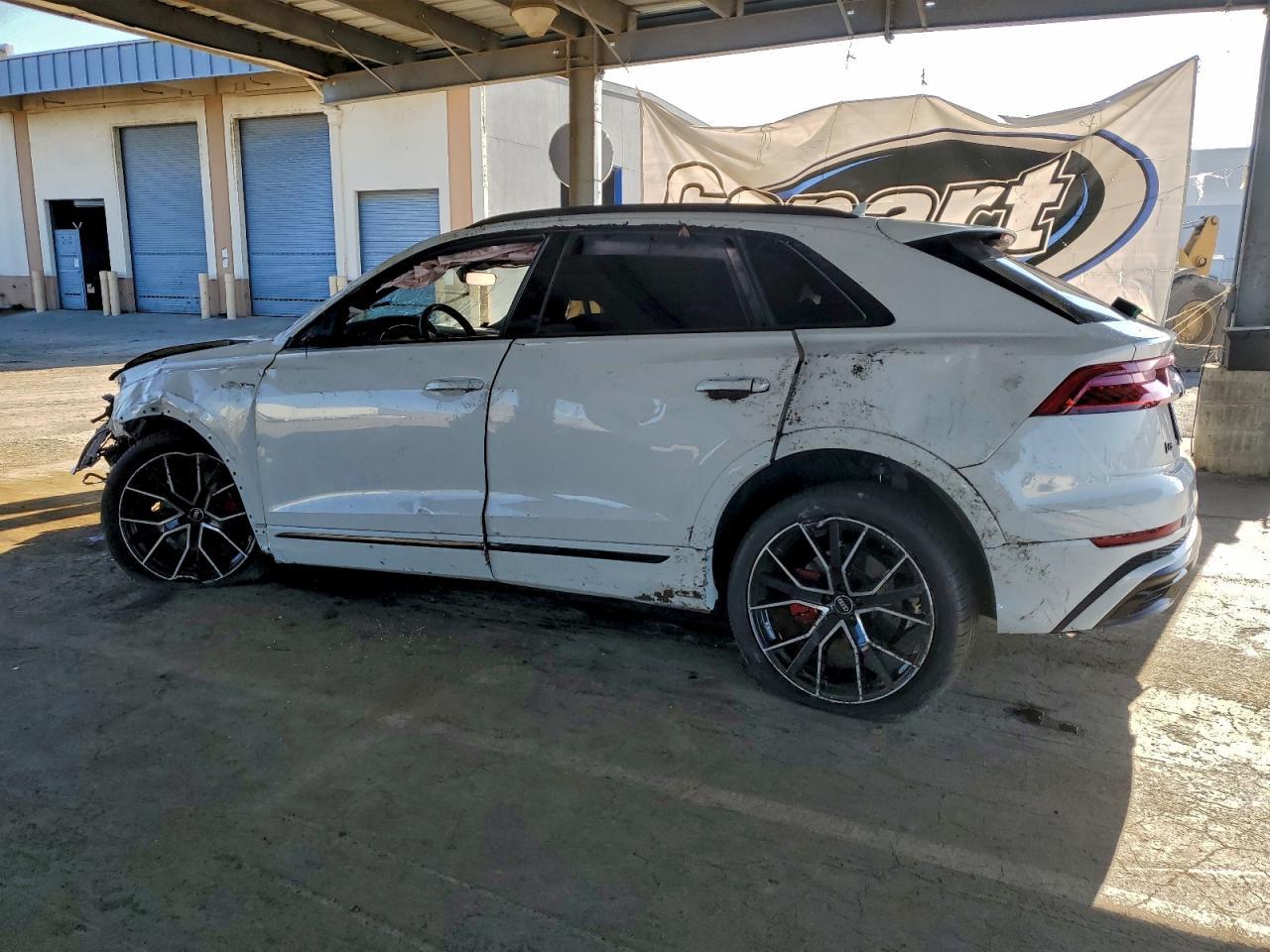 2022 Audi Q8, Premium Plus S-...