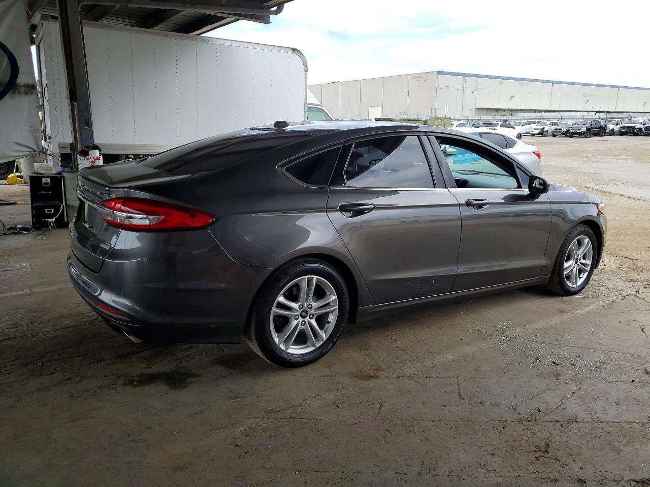 2018 Ford Fusion, SE