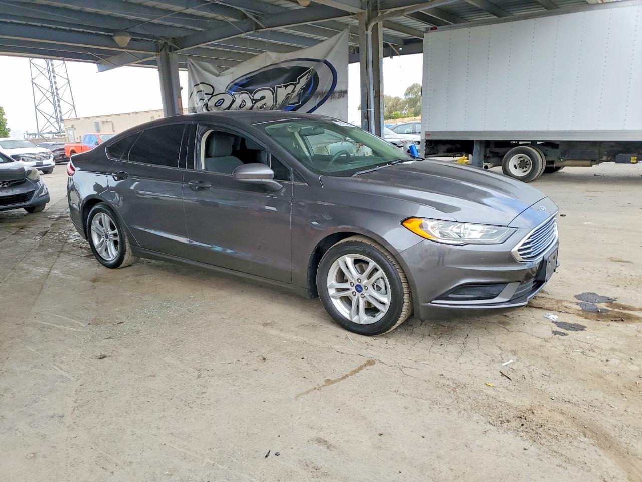 2018 Ford Fusion, SE